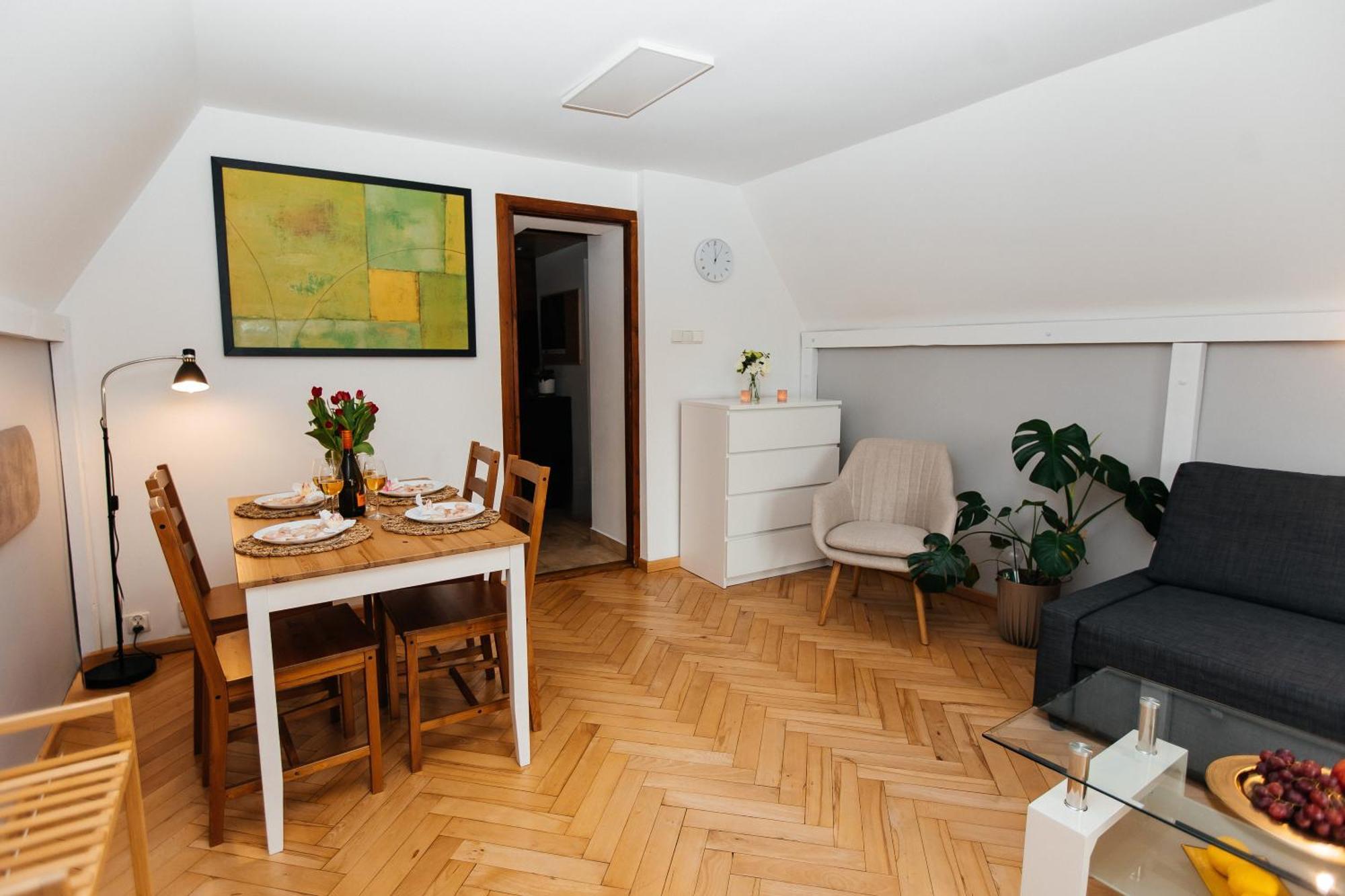 Maya's Flats & 23 Attic - Ogarna Old Town Leilighet Gdańsk