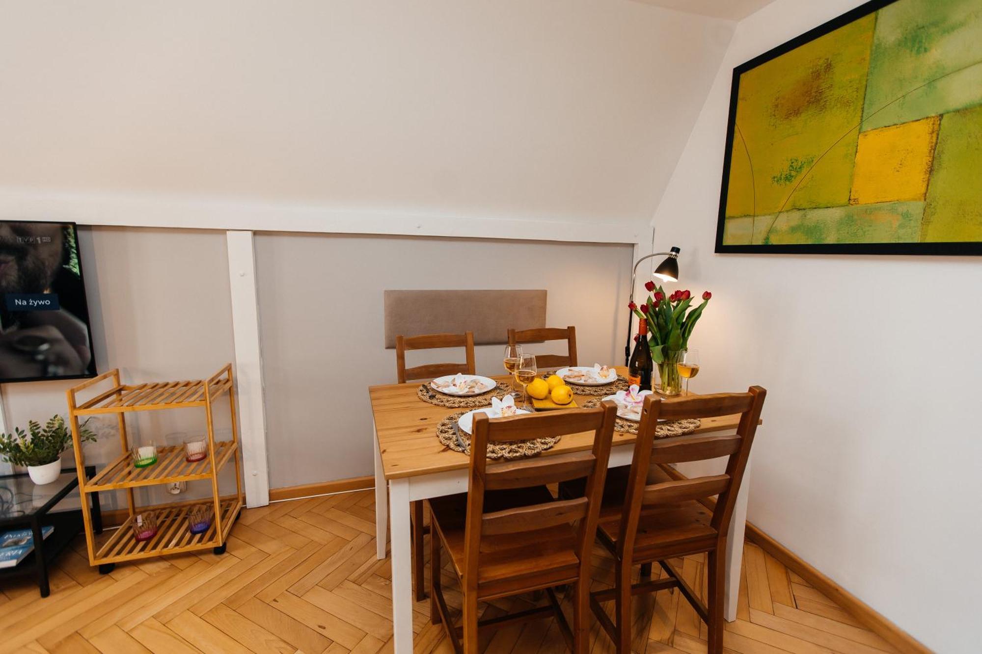 Maya's Flats & 23 Attic - Ogarna Old Town Leilighet Gdańsk