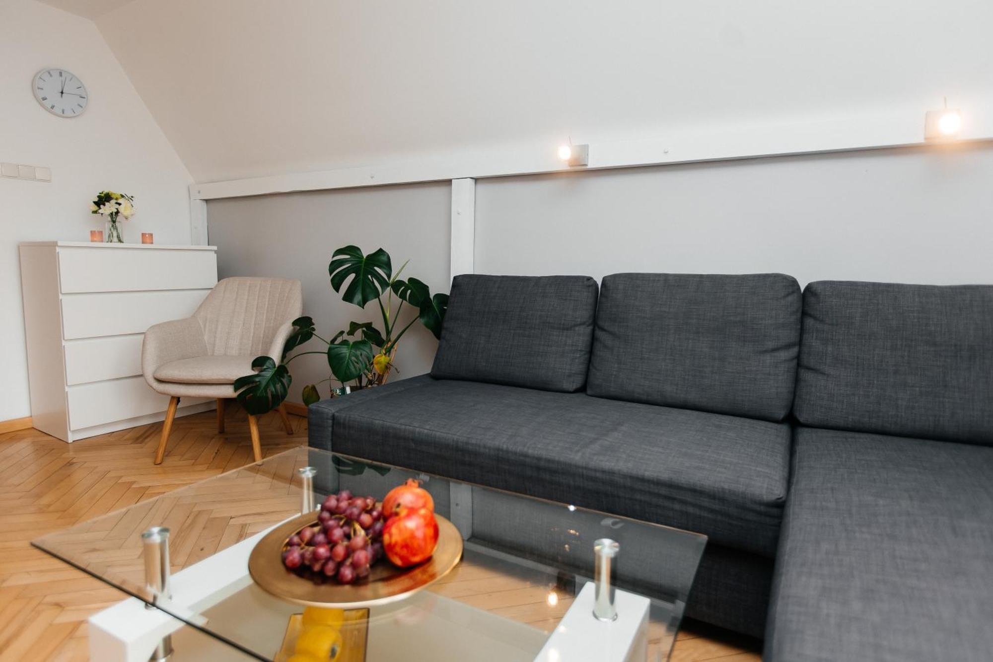 Leilighet Maya's Flats & 23 Attic - Ogarna Old Town *